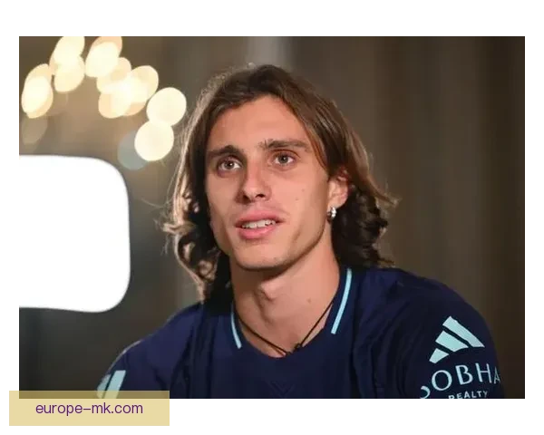 博洛尼亚后防核心卡拉菲奥里以5000万欧元加盟阿森纳创下后卫转会纪录