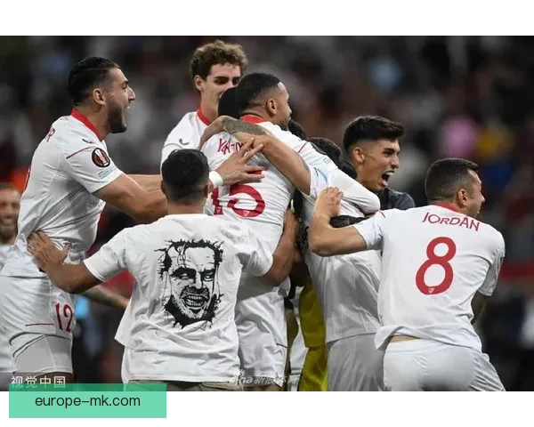 塞维利亚逆袭罗马勇夺队史第七座欧联杯冠军再创辉煌